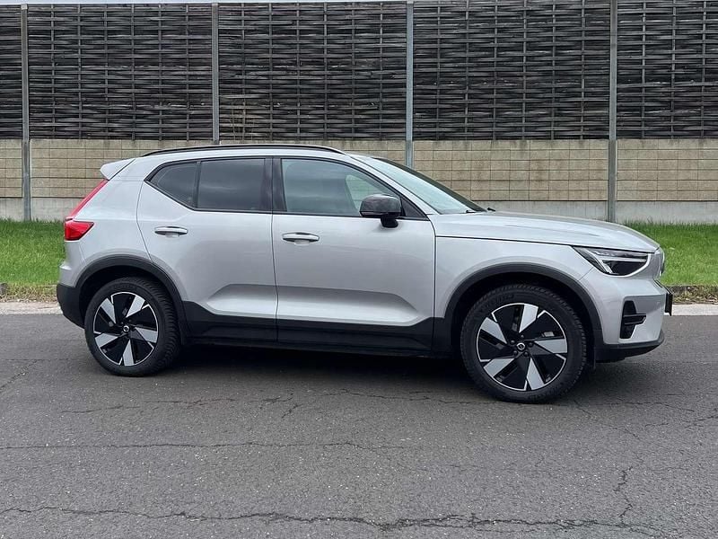Gebraucht Volvo XC40 Plus 185 kW (252 PS) 2023 Silber SUV