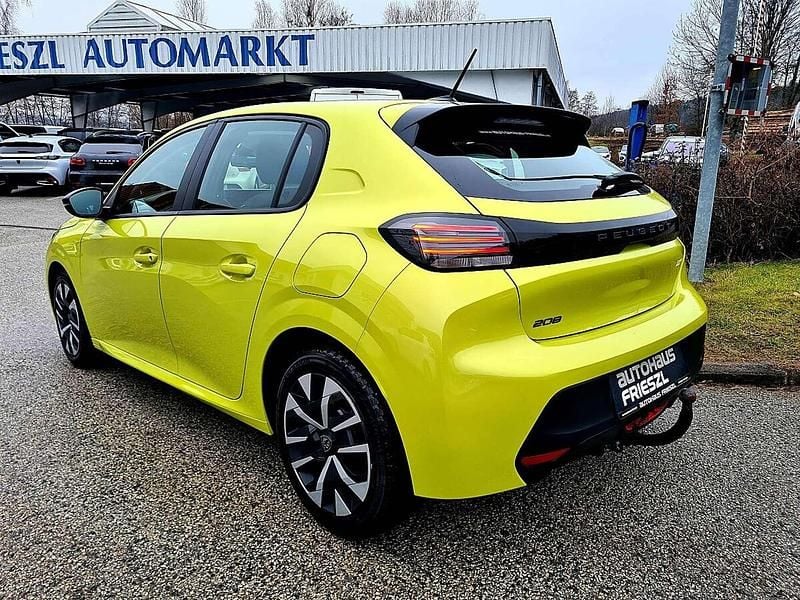 Gebraucht Peugeot 208 Active 83 PS (61 kW) 2024 Gelb Kleinwagen