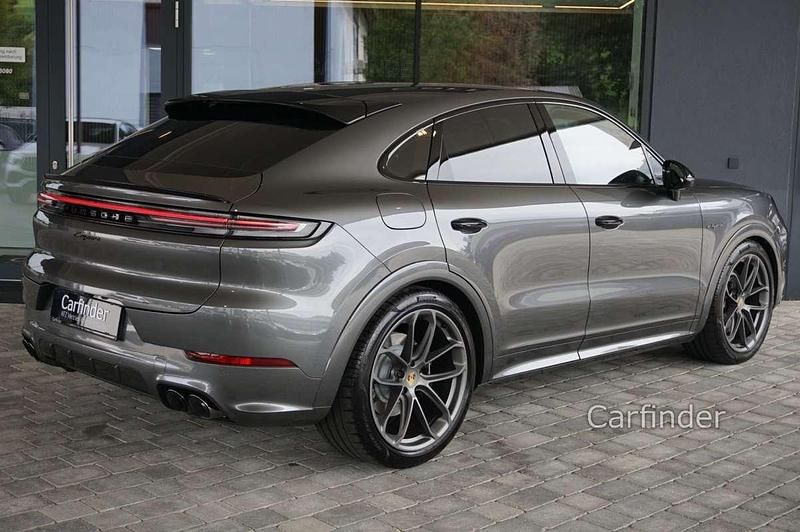 Gebraucht Porsche Cayenne 470 PS (345 kW) 2024 Grau SUV