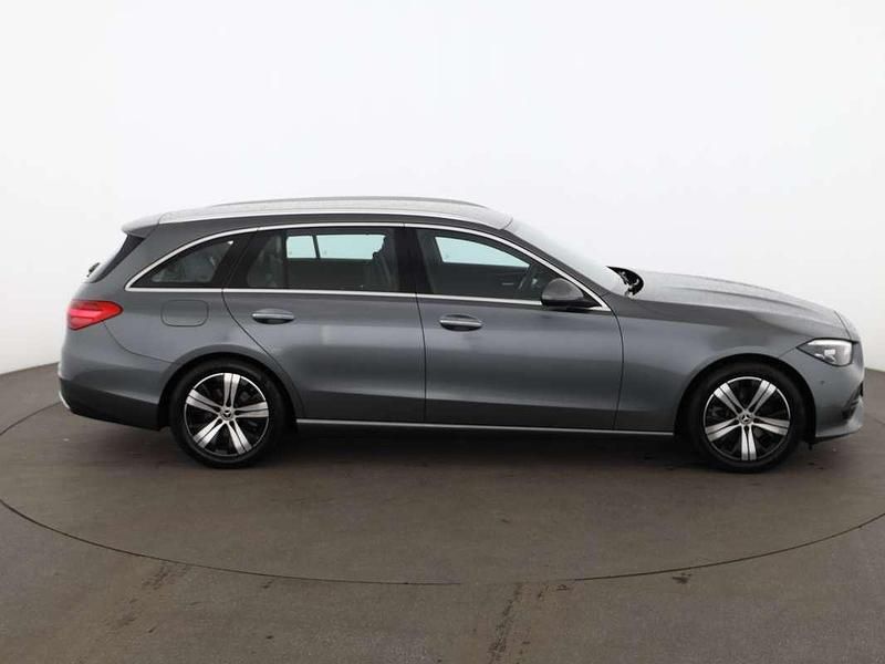 Gebraucht Mercedes C200 Avantgarde 163 PS (119 kW) 2022 Grau Kombi