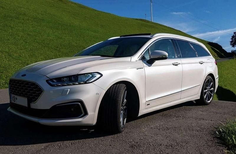 Gebraucht Ford Mondeo Vignale 189 PS (139 kW) 2021 Weiß Kombi