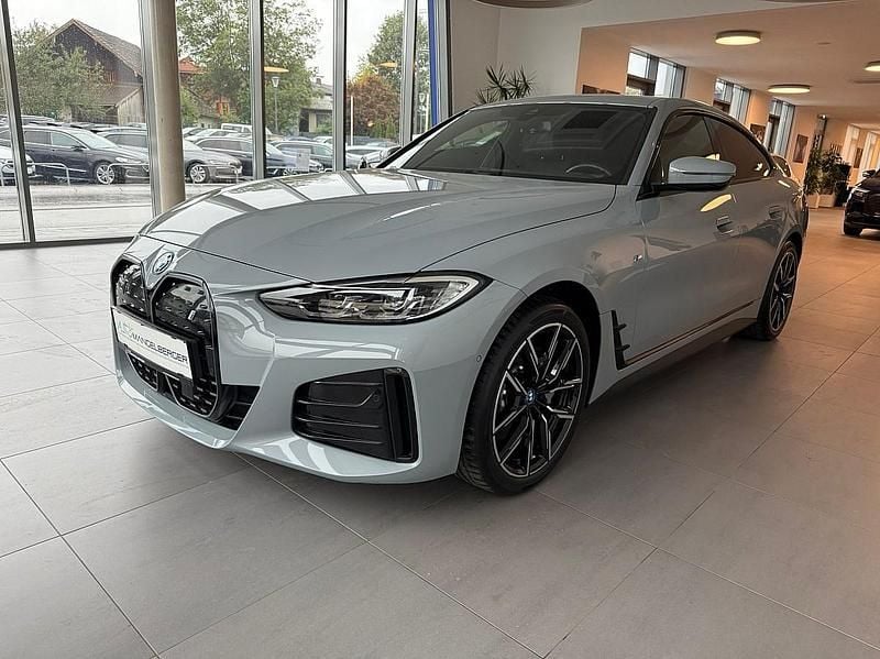 Gebraucht BMW i4 M Sport 250 kW (340 PS) 2023 Brooklyn grau metallic Limousine