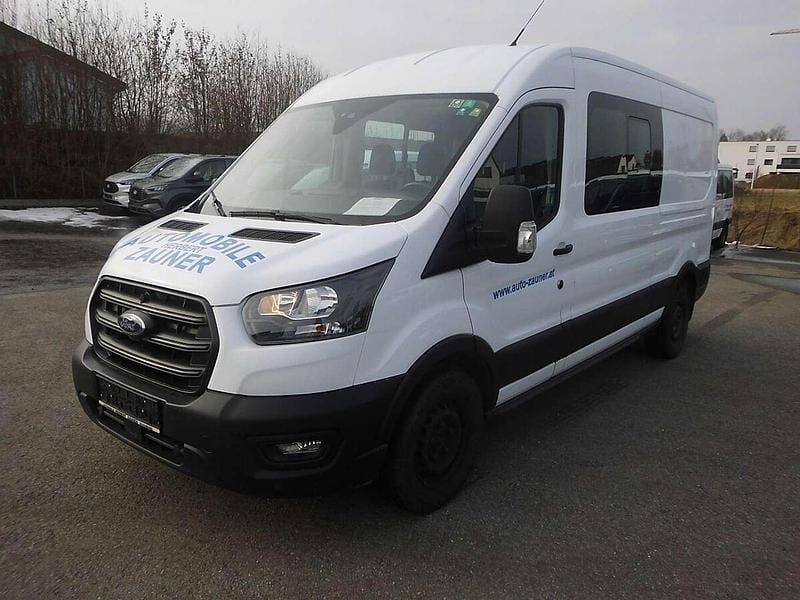 Gebraucht Ford Transit Trend 131 PS (96 kW) 2022 Weiß Van