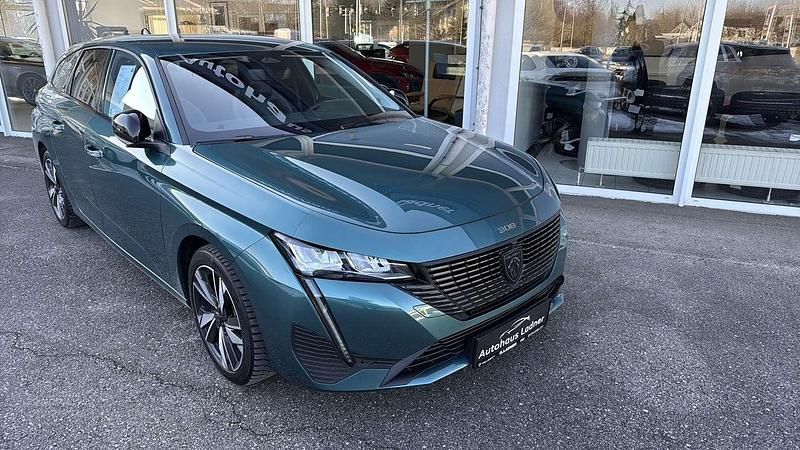 Blau Gebraucht 2023 Peugeot 308 SW Allure Kombi | € 25.499 (Fairer Preis) - Bild 1/4