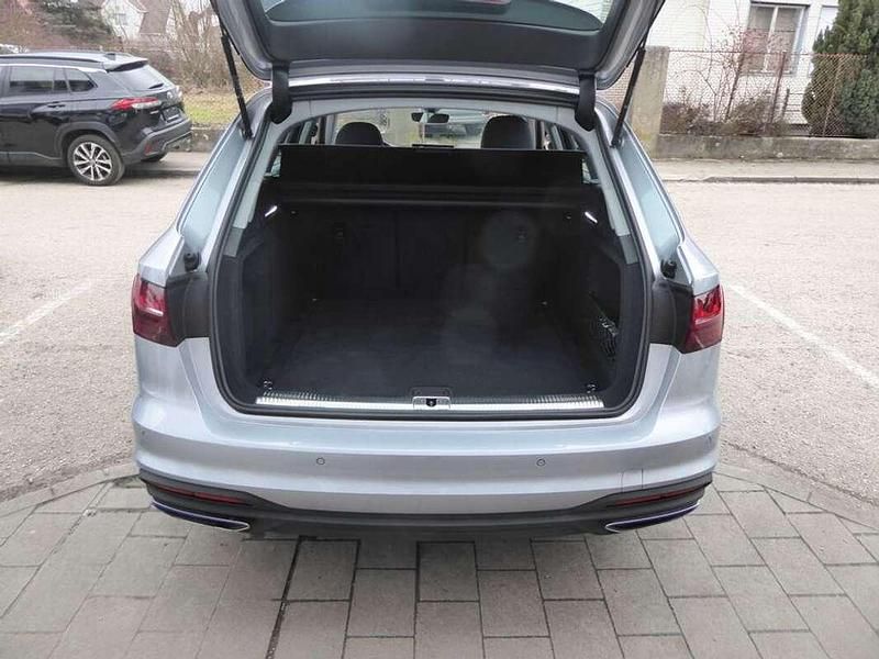 Gebraucht Audi A4 136 PS (100 kW) 2021 Silber Kombi