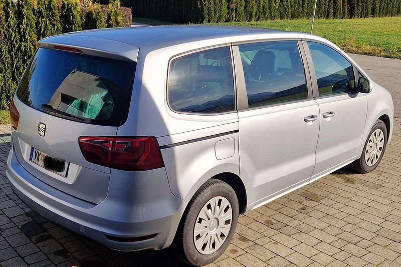 Gebraucht Seat Alhambra Reference 140 PS (102 kW) 2010 Silber Van / Kleinbus