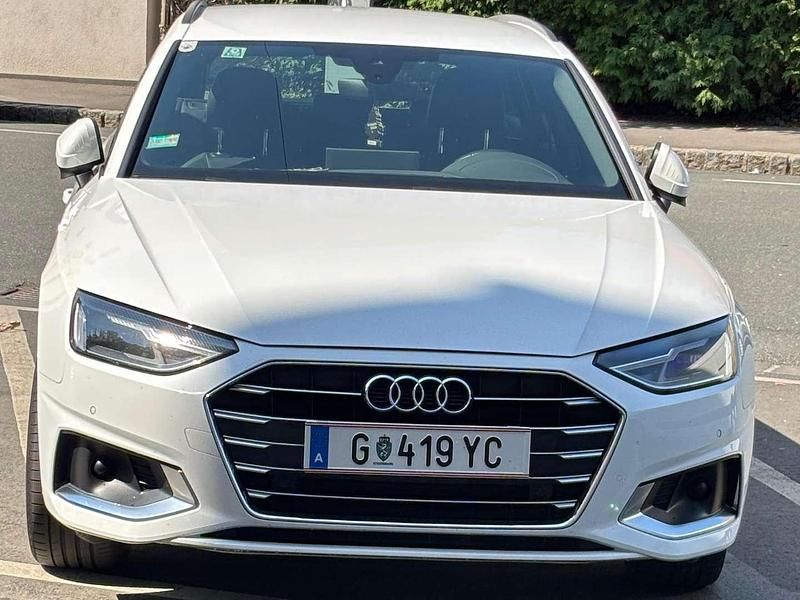 Gebraucht Audi A4 Advanced 163 PS (119 kW) 2019 Weiß Kombi