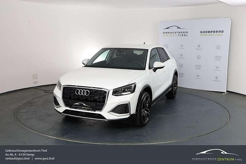 Weiß Gebraucht 2021 Audi Q2 Comfort SUV | € 25.990 (Fairer Preis) - Bild 1/4