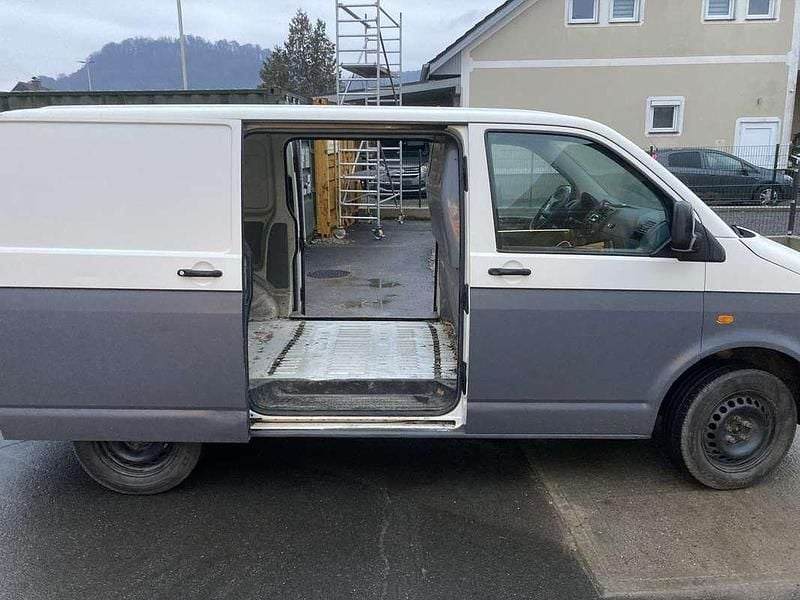 Gebraucht VW T5 105 PS (77 kW) 2005 Weiß Van