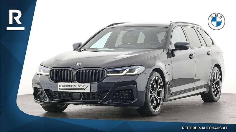 Gebraucht BMW 530e M Sport 292 PS (214 kW) 2022 Schwarz Kombi