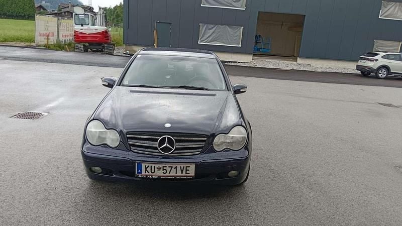 Gebraucht 2004 Mercedes C220 Classic Limousine | € 3.750 (Guter Preis) - Bild 1/4