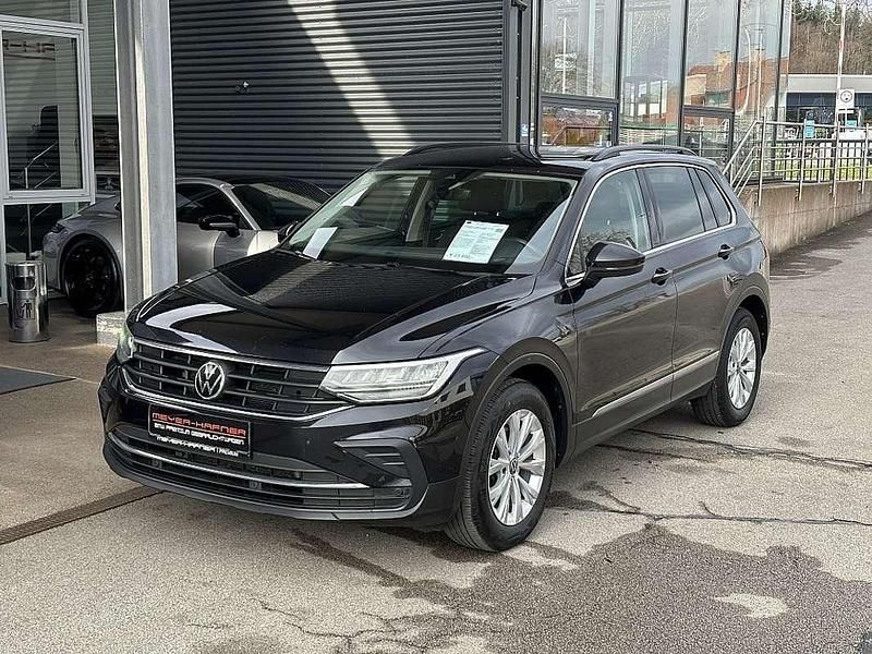 Schwarz Gebraucht 2021 VW Tiguan Life SUV | € 21.990 (Superpreis) - Bild 1/4