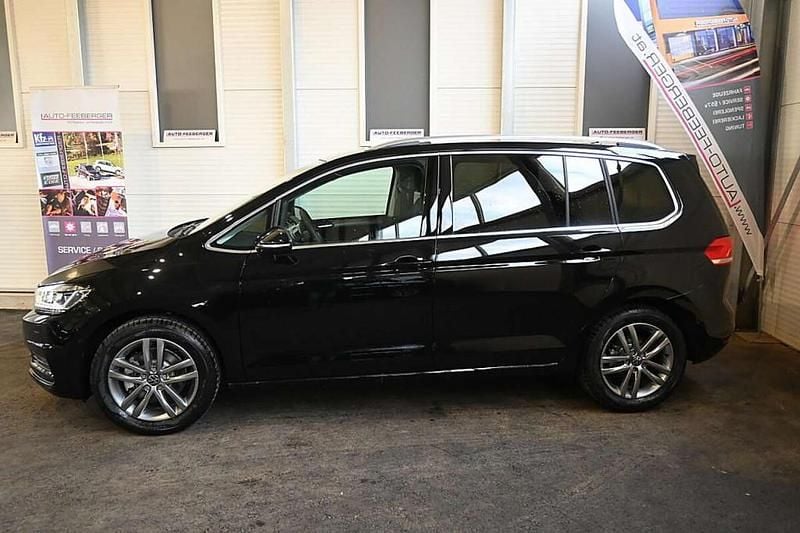 Neu VW Touran 150 PS (110 kW) 2026 Van / Kleinbus