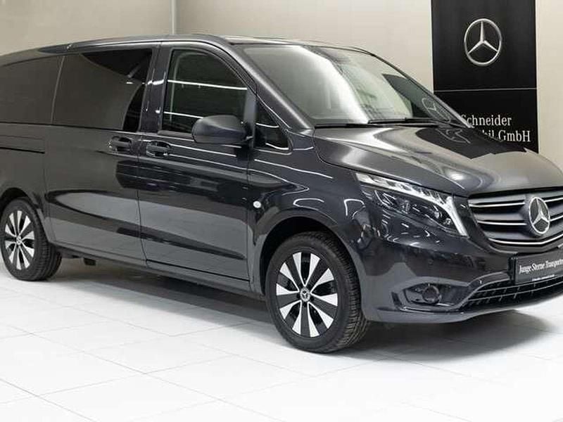 Grau Gebraucht 2023 Mercedes Vito Van / Kleinbus | € 66.600 - Bild 1/4