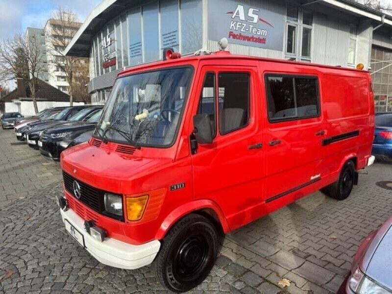 Rot Gebraucht 1987 Mercedes T1 Van | € 15.500 - Bild 1/4