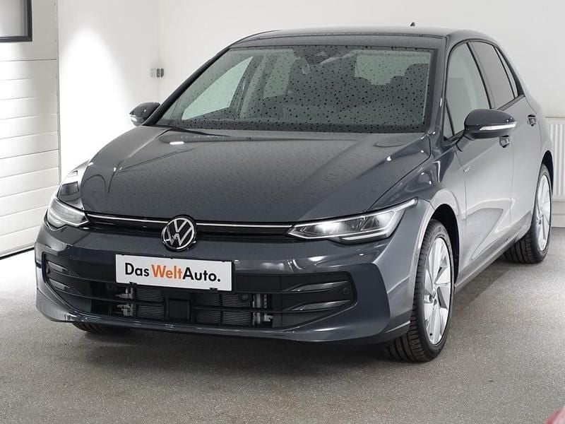 Neu VW Golf VIII 115 PS (84 kW) 2026 Mittelgrau  metallic