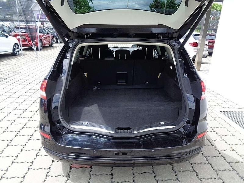 Gebraucht Ford Mondeo Titanium 140 PS (102 kW) 2021 Schwarz Kombi