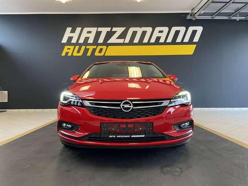 Rot Gebraucht 2015 Opel Astra Innovation Limousine | € 9.990 (Fairer Preis) - Bild 1/4