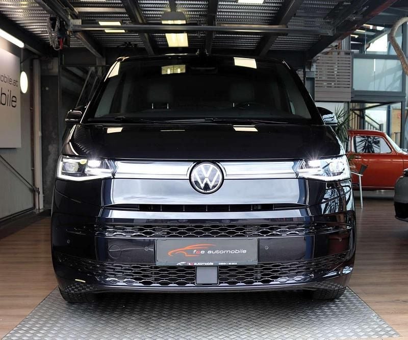 Gebraucht VW Multivan Style 150 PS (110 kW) 2025 Schwarz Van