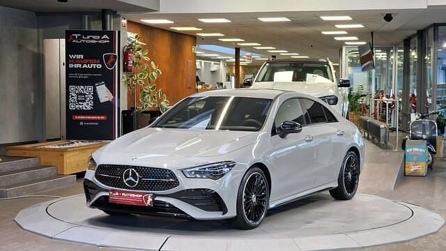 Gebraucht Mercedes CLA180 Premium 116 PS (85 kW) 2025 Grau Limousine