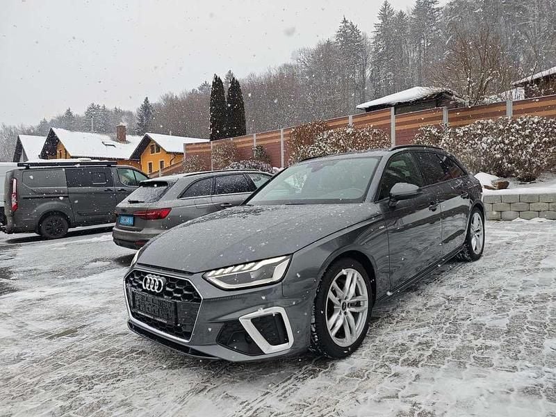 Gebraucht Audi A4 S-Line 204 PS (150 kW) 2022 Grau Kombi