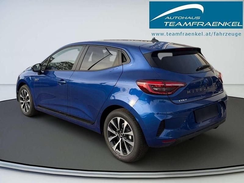 Neu Mitsubishi Colt Invite 94 PS (69 kW) 2025 Blau Limousine