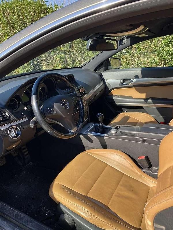 Gebraucht Mercedes E200 184 PS (135 kW) 2010 Coupé