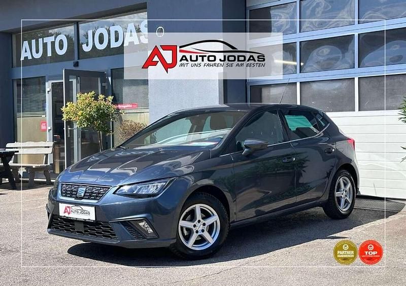 Grau Gebraucht 2023 Seat Ibiza XCELLENCE Limousine | € 15.000 (Guter Preis) - Bild 1/4