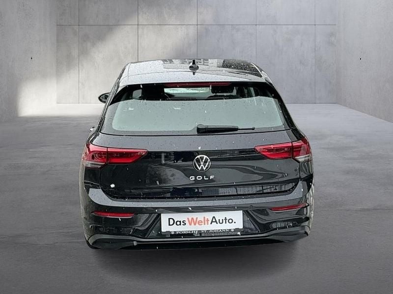 Gebraucht VW Golf VIII Life 110 PS (80 kW) 2022 Schwarz  metallicperleffektno Limousine