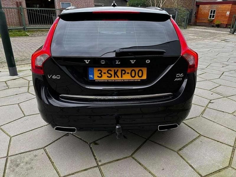 Gebraucht Volvo V60 Summum 215 PS (158 kW) 2013 Schwarz Kombi