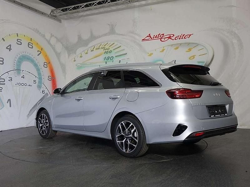 Gebraucht Kia Ceed Sportswagon Silver 101 PS (74 kW) 2024 Sparkling silver Kombi