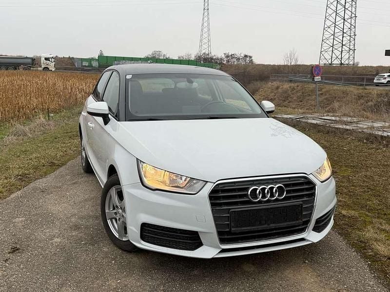 Gebraucht Audi A1 Basis 95 PS (69 kW) 2017 Weiß Kleinwagen