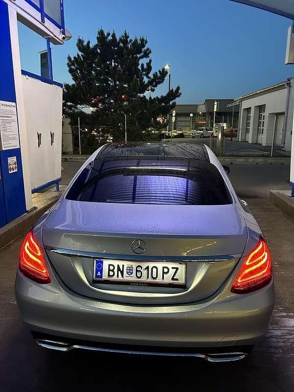 Gebraucht Mercedes C200 136 PS (100 kW) 2015 Limousine