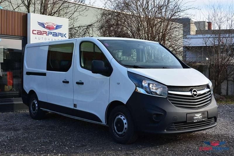 Gebraucht Opel Vivaro 121 PS (88 kW) 2018 Weiß Van / Kleinbus