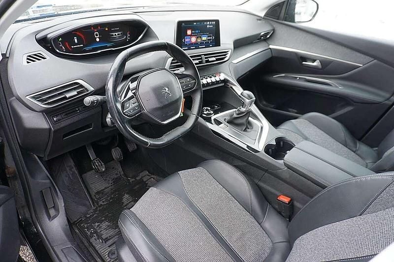 Gebraucht Peugeot 3008 Allure 131 PS (96 kW) 2019 Rot SUV