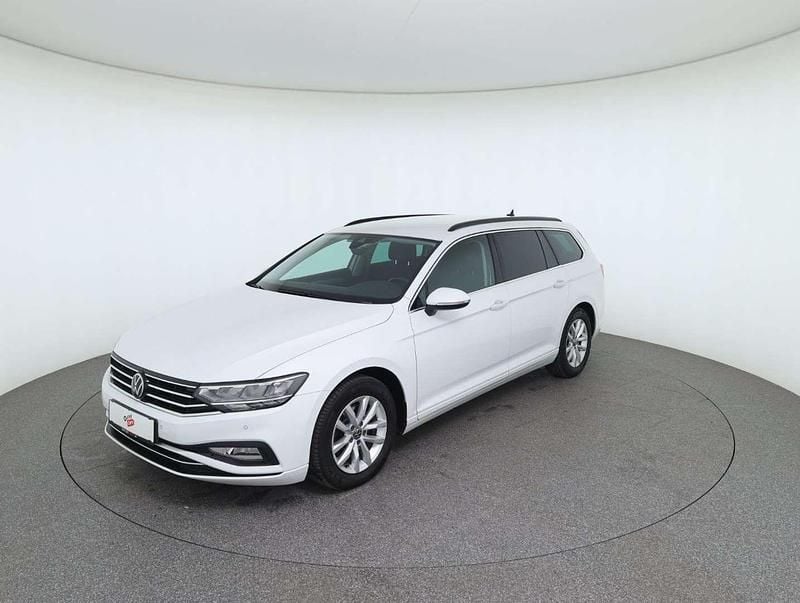 Gebraucht VW Passat Business 150 PS (110 kW) 2021 Weiß Kombi