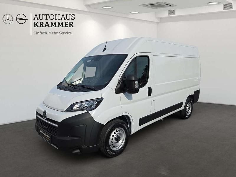 Neu Opel Movano 140 PS (102 kW) 2025 Weiß Kombi