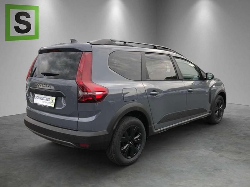 Gebraucht Dacia Jogger Extreme 141 PS (103 kW) 2024 Grau Van / Kleinbus