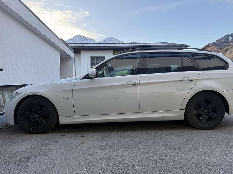 Gebraucht BMW 318 143 PS (105 kW) 2008 Kombi