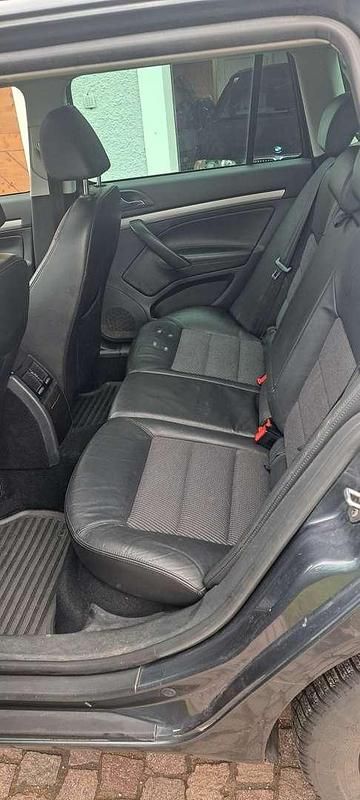 Gebraucht Skoda Octavia Elegance 140 PS (102 kW) 2010 Blau Kombi