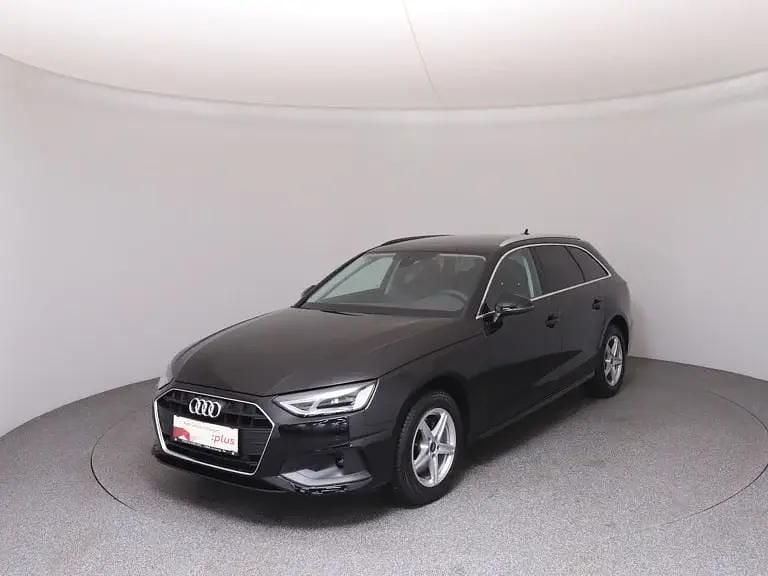 Gebraucht Audi A4 Comfort 136 PS (100 kW) 2025 Schwarz  normal Kombi