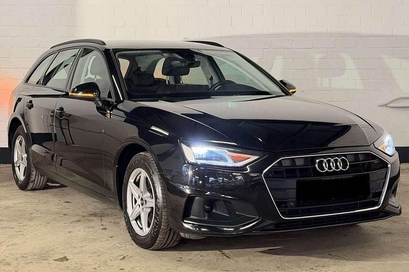 Gebraucht Audi A4 163 PS (119 kW) 2020 Schwarz Kombi