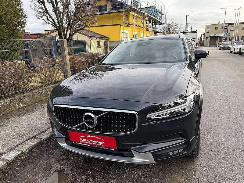 Gebraucht Volvo V90 CC Pro 190 PS (139 kW) 2019 Grau Kombi