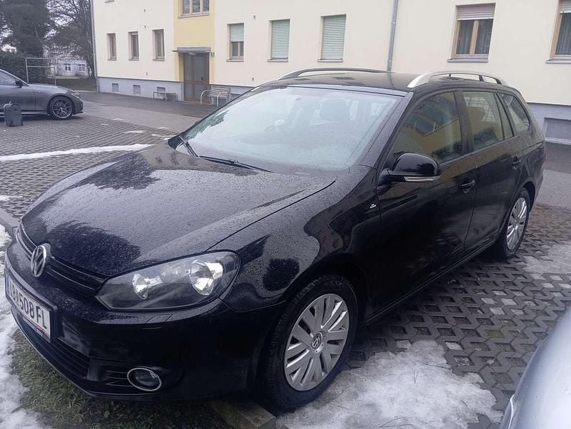 Gebraucht VW Golf VI 90 PS (66 kW) 2011 Schwarz Kleinwagen