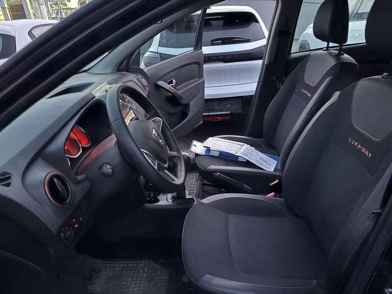 Gebraucht Dacia Logan MCV Stepway 90 PS (66 kW) 2017 Grau Kombi