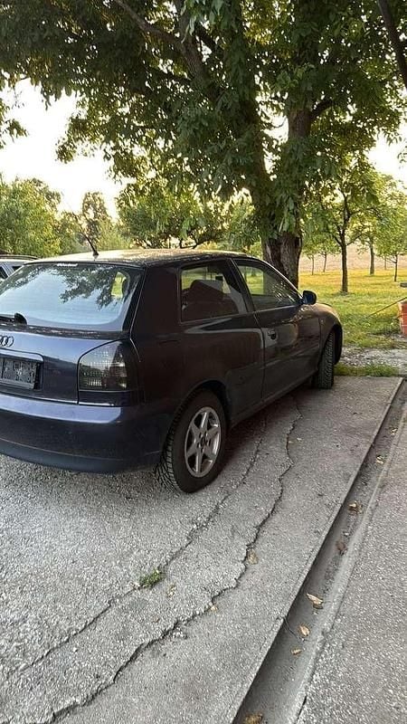 Gebraucht 1998 Audi A3 Ambition Limousine | € 900 - Bild 1/4