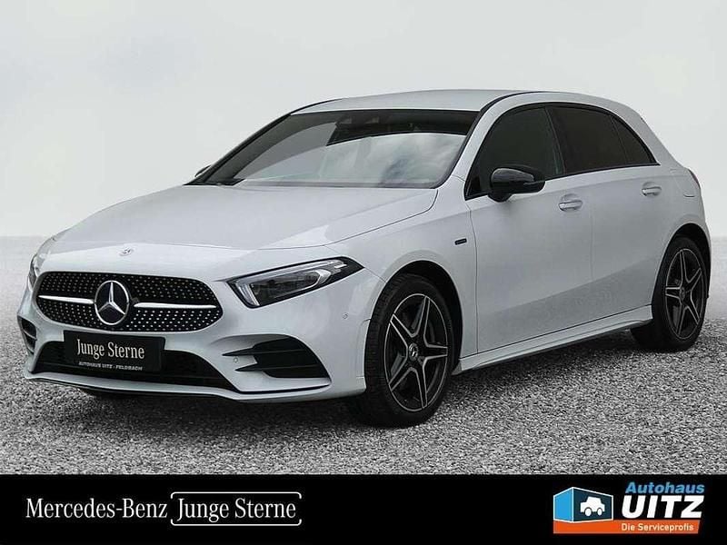 Gebraucht Mercedes A250 Premium 218 PS (160 kW) 2021 Digitalweiß Limousine
