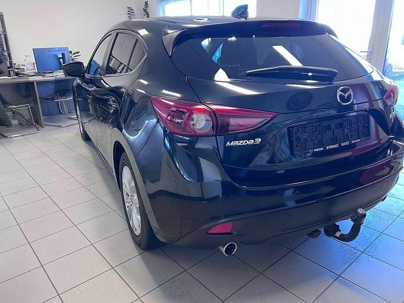 Gebraucht Mazda 3 Inclusive 150 PS (110 kW) 2015 Schwarz Kleinwagen