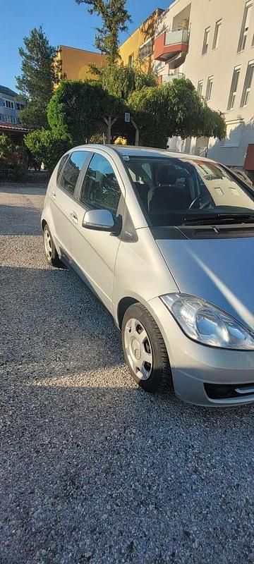 Gebraucht Mercedes A160 82 PS (60 kW) 2011 Limousine