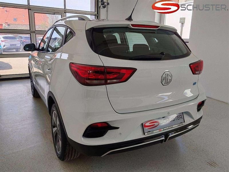 Gebraucht MG ZS Comfort 130 kW (177 PS) 2022 Weiß Limousine